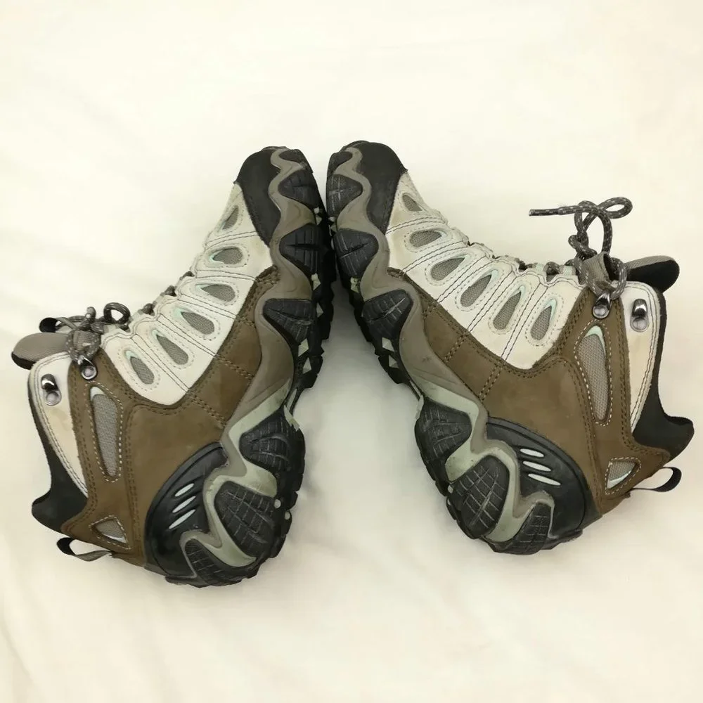Oboz Women's Waterproof Hiking Boot - Taupe/Chocolate